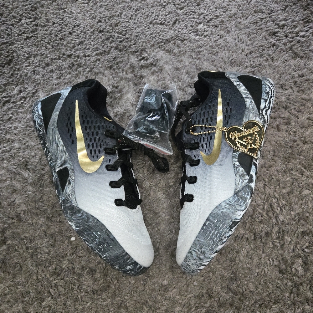 Nike Kobe 9 IX Low EM GS 7Y Mambacita Black Met Gold White 012026 - Picture 4 of 10